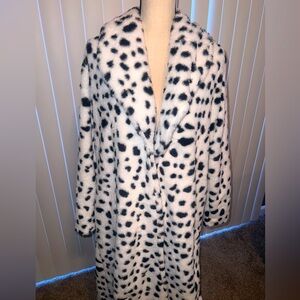 FAUX FUR COAT